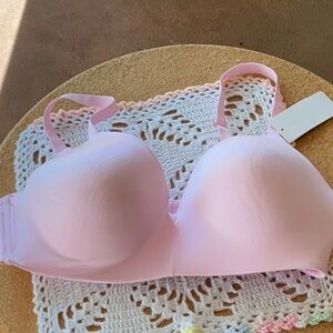 B tempte d Wireless Pink T-Shirt Bra Molded Cups Adjustable Straps Sz 36DD NEW